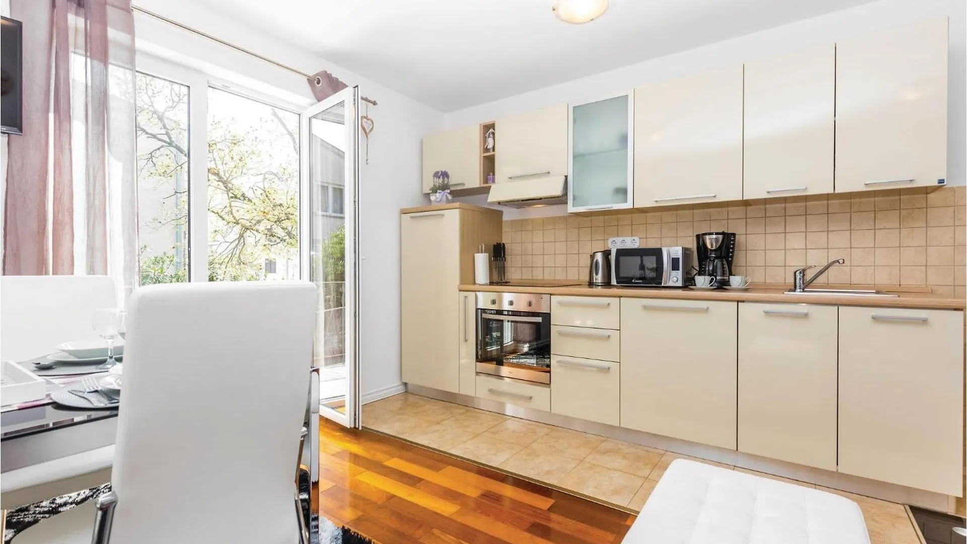 Gorgeous Apartment In Crikvenica With Wifi 0*,  Croácia